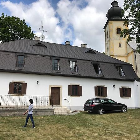 Sancta Katharina Guest House Rozvadov Luaran gambar