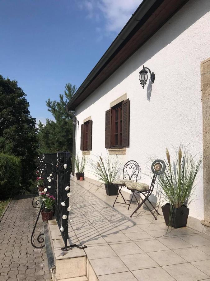 Sancta Katharina Guest House Rozvadov Luaran gambar