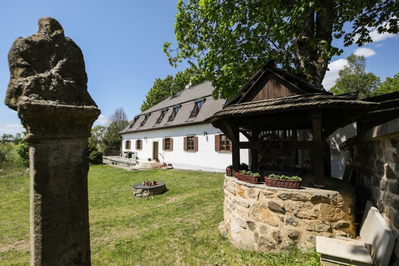 Sancta Katharina Guest House Rozvadov Luaran gambar